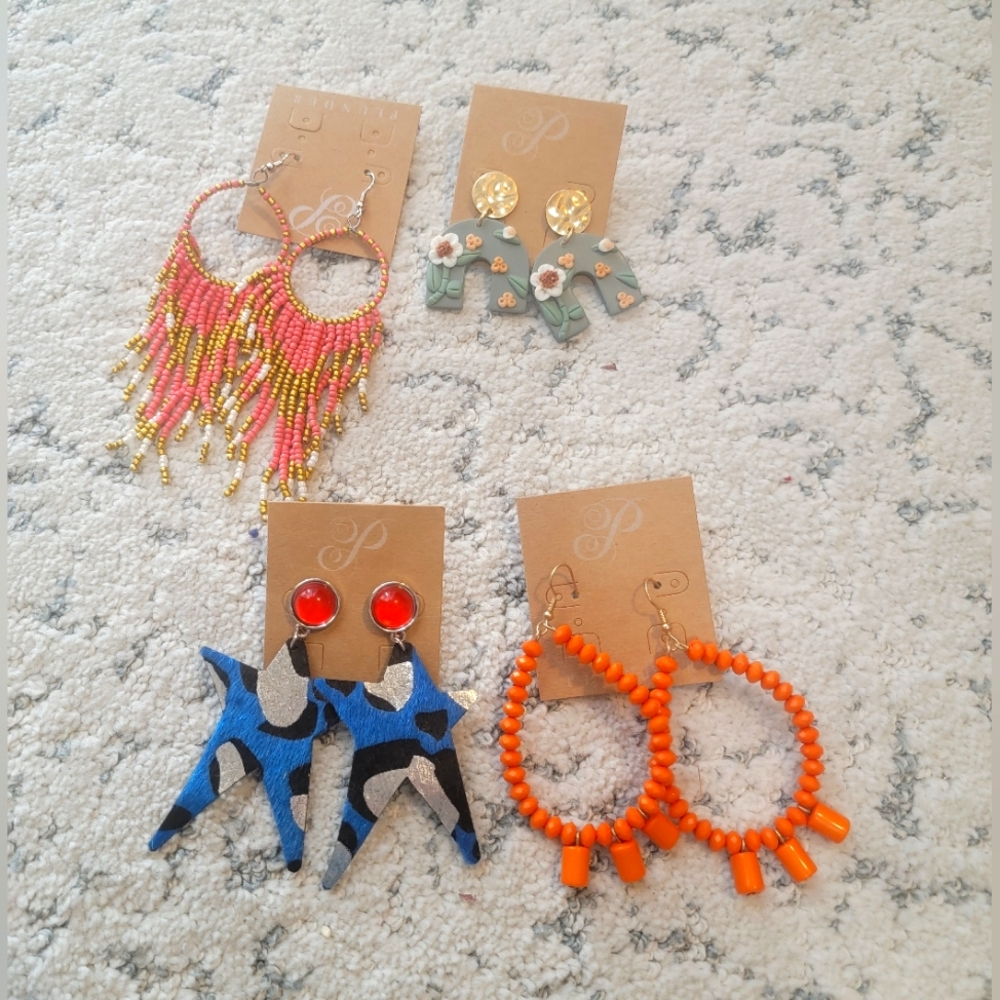 4 sets of plunder earrings
